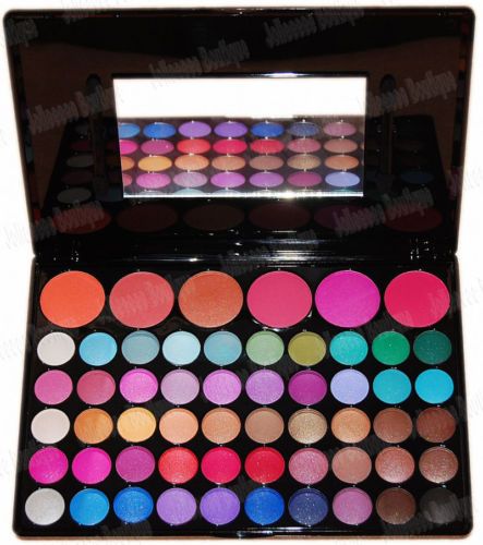 Paleta de sombras e Blush 56 cores.