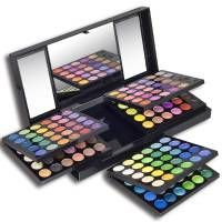 Paleta de 180 cores de sombras.